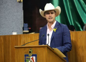 Armando Víctor pide aprobar con urgencia la nueva Ley Ganadera de Nuevo León