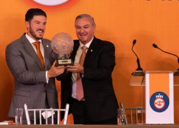 Héctor García rinde su primer informe en Guadalupe