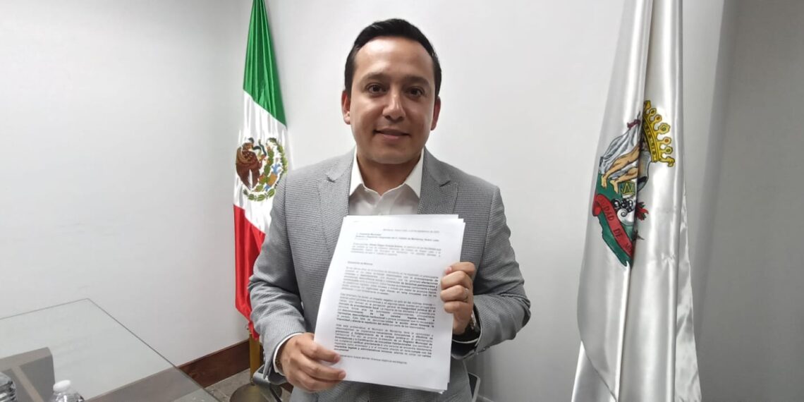 Gibran Ornelas denuncia mafia inmobiliaria y protege a familias