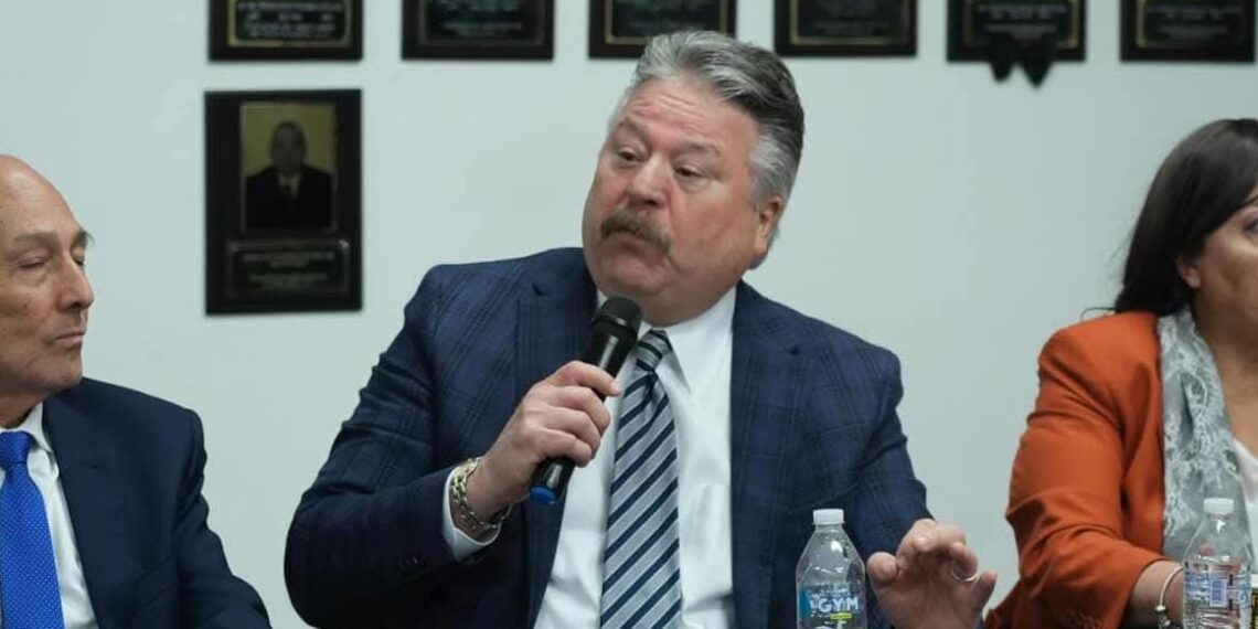 Abogado pide a la SCJN mantener la autoridad en la Constitución y evitar rituales