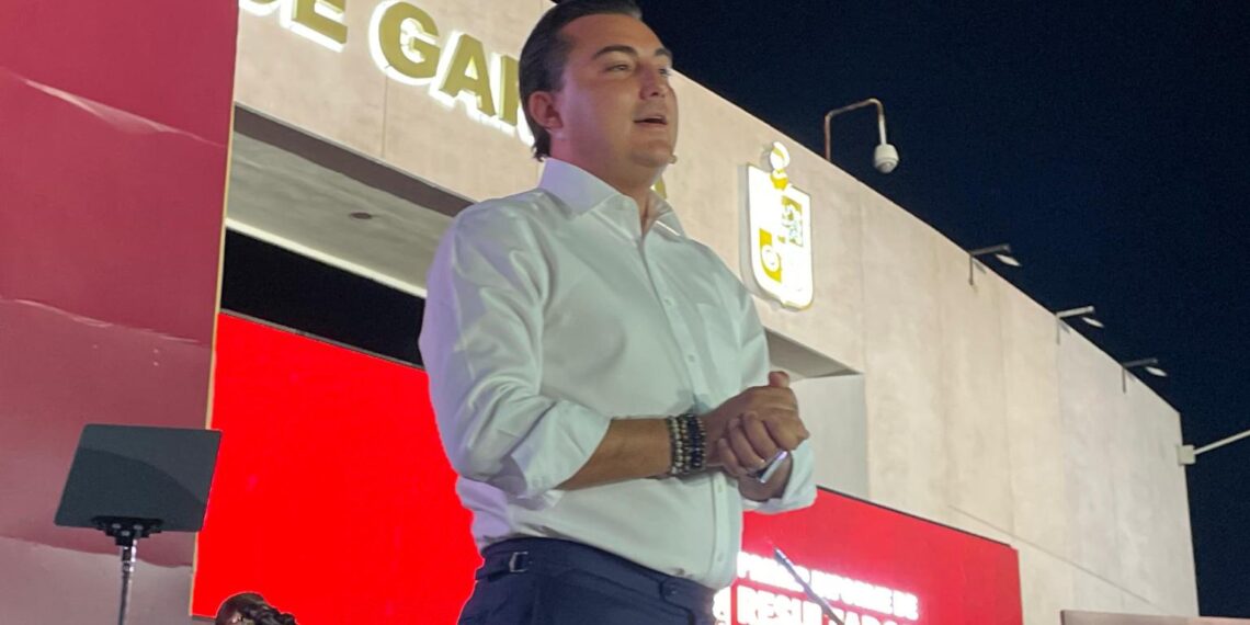 Manuel Guerra Cavazos rinde su Primer Informe en García