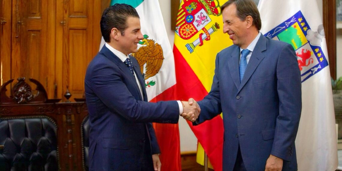 Miguel Flores fortalece lazos con España en reunión con el Cónsul General