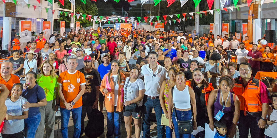 “Ayudamos en tu Colonia” lleva más de 45 servicios gratuitos a Ciénega de Flores