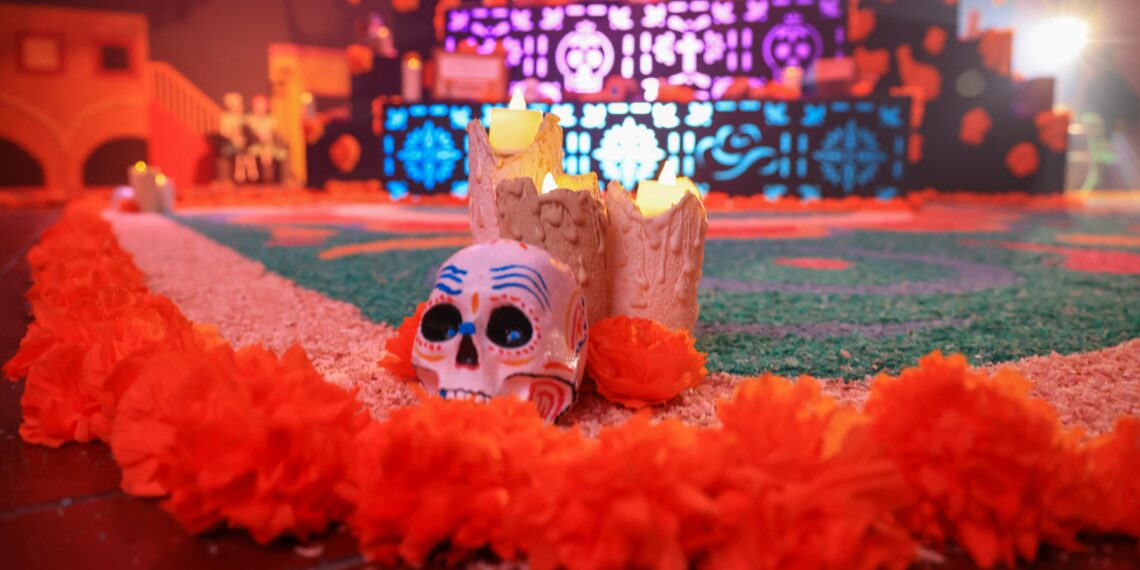 CANACO Monterrey estima 2 mil millones por Día de Muertos 2025