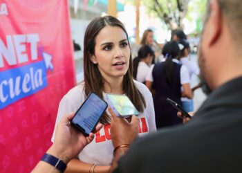 Lorena de la Garza impulsa el programa “Internet en tu Escuela” en Monterrey