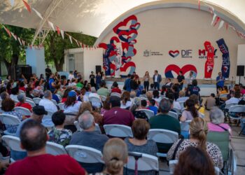 Monterrey impulsa inclusión con alberca adaptada y atención al neurodesarrollo