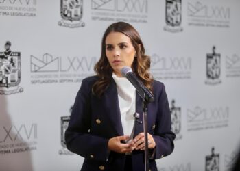 Lorena de la Garza: “Nuevo León no va ni en tiempo, ni en forma”