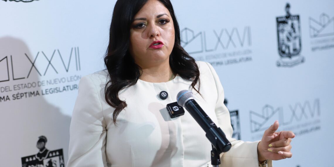 Itzel Castillo pide paso libre en autopista al aeropuerto por obras del Metro