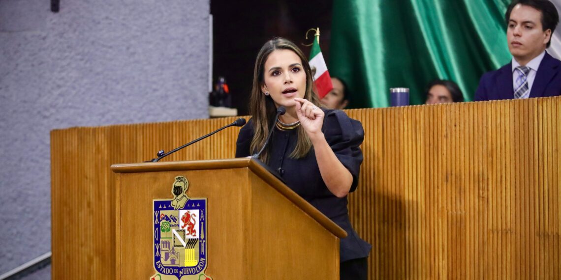 Lorena de la Garza: “El tiempo era hoy y la forma presencial”