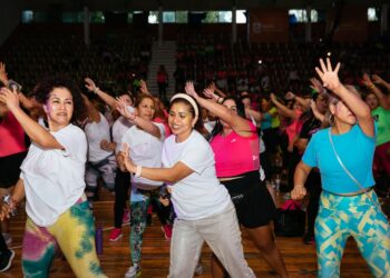 Guadalupe une fuerza en maratón de baile contra el cáncer