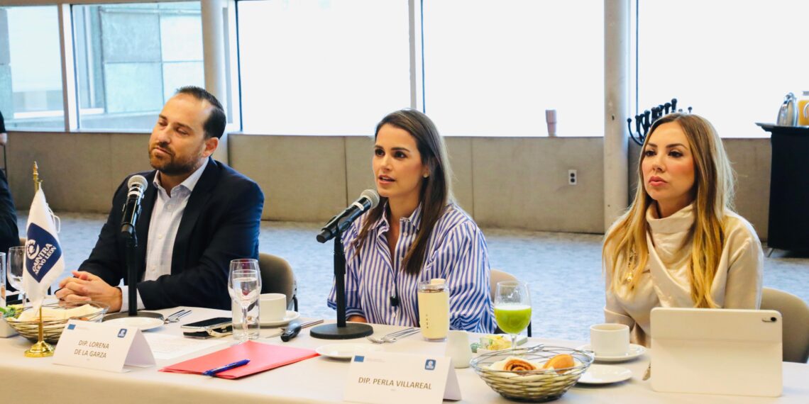 Lorena de la Garza impulsa presupuesto participativo con CAINTRA