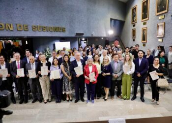 Congreso de Nuevo León presenta Edición Facsimilar de la Constitución de 1825