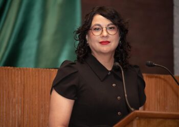 Grecia Benavides impulsa revisión de la deuda de la REA