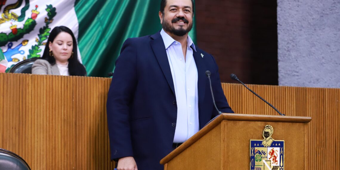 Ignacio Castellanos impulsa programas de salud preventiva para adultos mayores