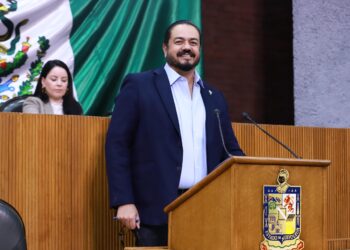 Ignacio Castellanos impulsa programas de salud preventiva para adultos mayores