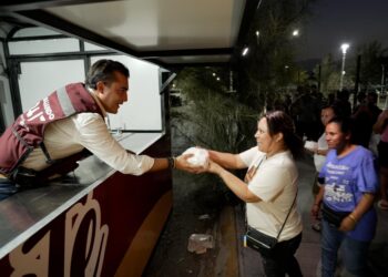 Manuel Guerra lanza la “Tortillería Móvil de la Gente” para apoyar la economía familiar