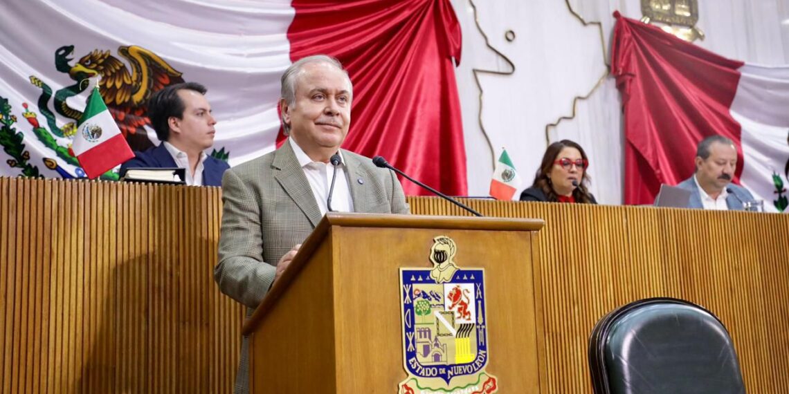 Héctor Morales exige seguro estatal ante desastres naturales en Nuevo León