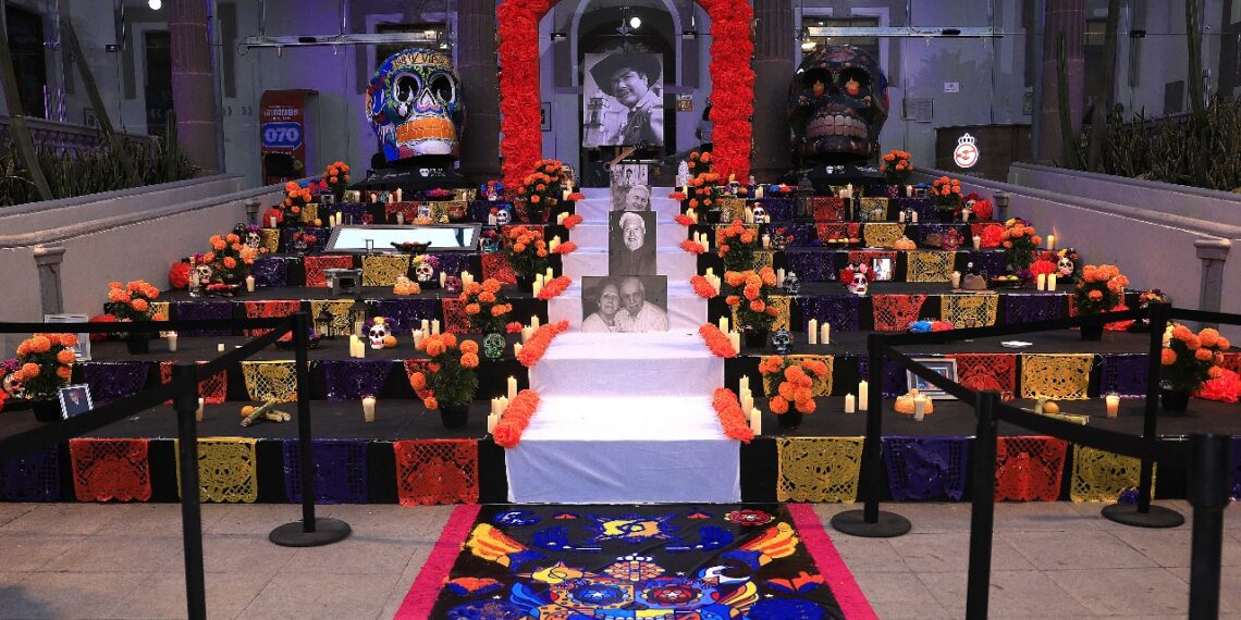 Guadalupe recuerda a “Piporro” con Mega Altar en el Catrina Fest