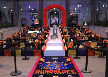 Guadalupe recuerda a “Piporro” con Mega Altar en el Catrina Fest