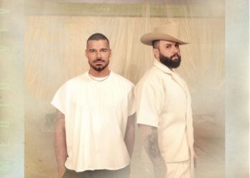 Ricky Martin estrena nueva versión de “A medio vivir” junto a Carin León