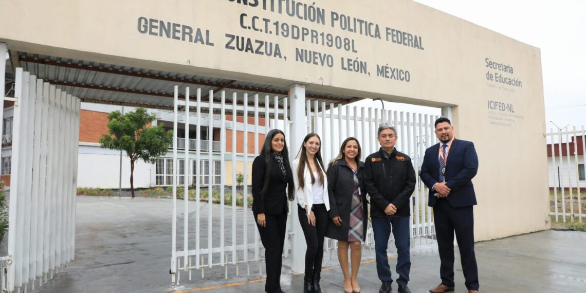 Secretaría de Educación capacita a 50 mil docentes en uso innovador de IA