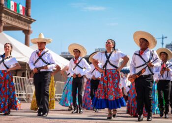 Nuevo León celebra desfile revolucionario y entrega el Premio Estatal del Deporte 2025