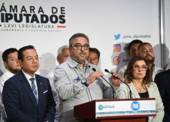 Víctor Pérez avala ley en materia de extorsión