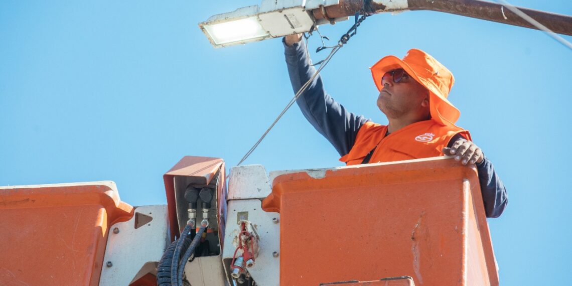 Guadalupe: Modernizan alumbrado público