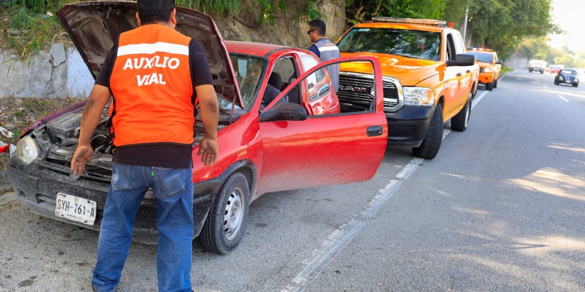 Guadalupe brinda auxilio vial a más de 300 automovilistas