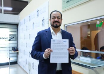 Ignacio Castellanos promueve opciones sin azúcar en menús de restaurantes