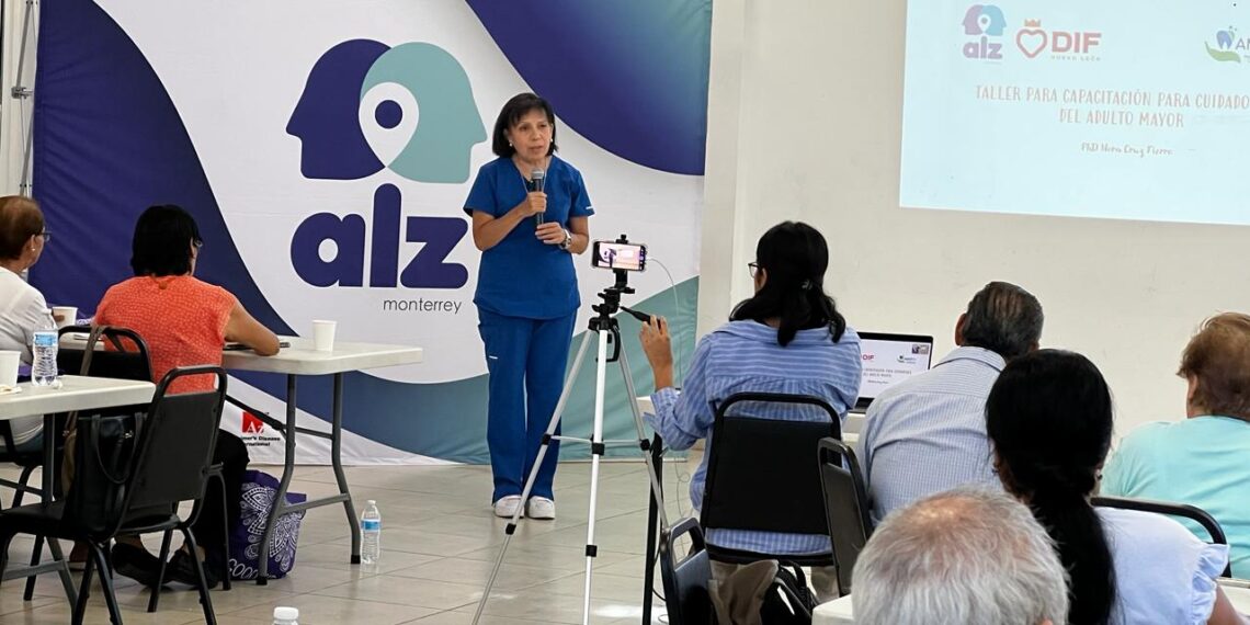 Odontología y Alzheimer: la Dra. Norma Cruz Fierro inspira a jóvenes del CONALEP