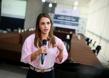 Comisión de Presupuesto alerta sobre riesgo financiero en el paquete fiscal