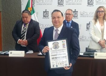 Reconocen al Dr. David Rodríguez Calderón como Ciudadano Honoris Causa