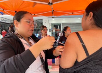 Secretaría de Salud aplica más de 1.5 millones de vacunas en temporada invernal