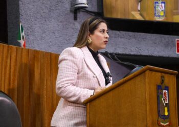 Bere Martínez pide informe sobre protocolo contra violencia sexual en escuelas