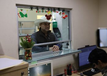 José Luis Santos impulsa subsidio estatal para prótesis y ortesis en Nuevo León