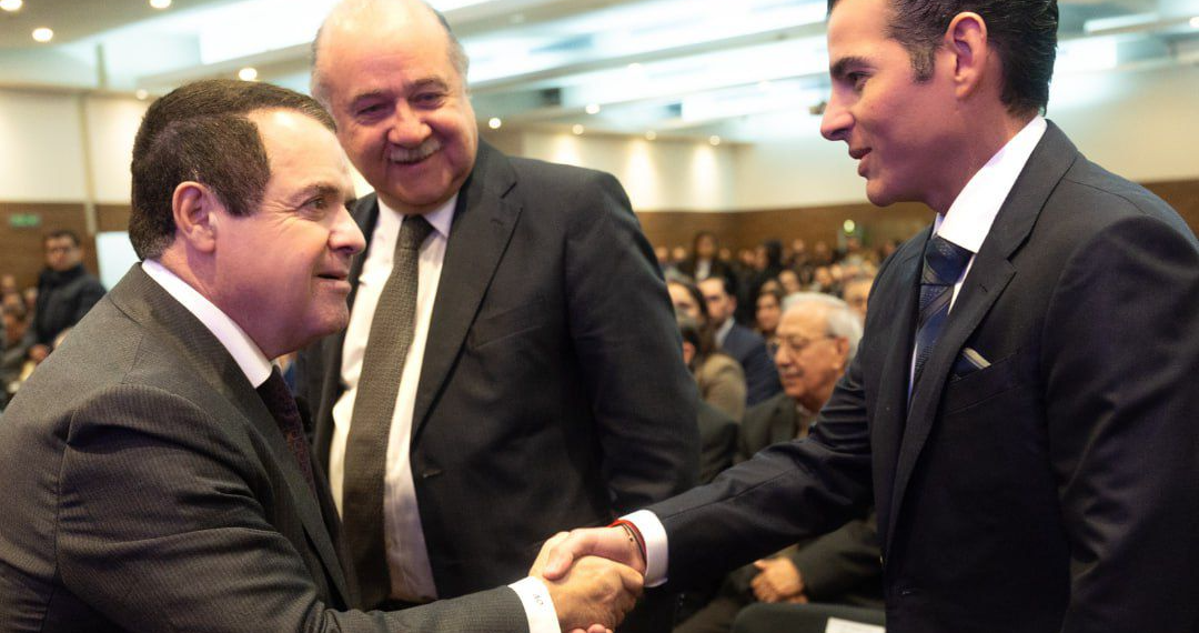 Miguel Flores llama a fortalecer equipo Medicina–Hospital Universitario