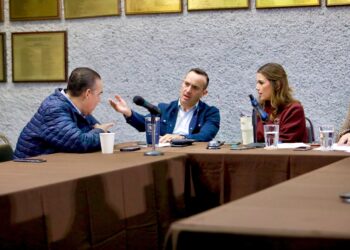 Sesiona Comisión de Presupuesto y aprueba dictámenes del Paquete Fiscal 2026