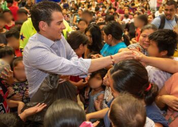 Miguel Flores llama a vivir la Navidad con unión y reflexión
