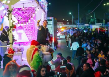 Manuel Guerra reúne a más de 150 mil en los Desfiles Navideños de Mi Gente Bonita