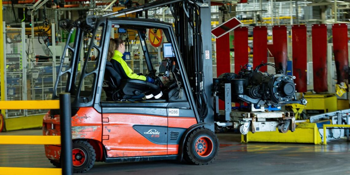 Industria manufacturera de Nuevo León continúa en contracción