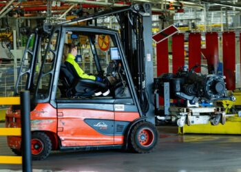 Industria manufacturera de Nuevo León continúa en contracción