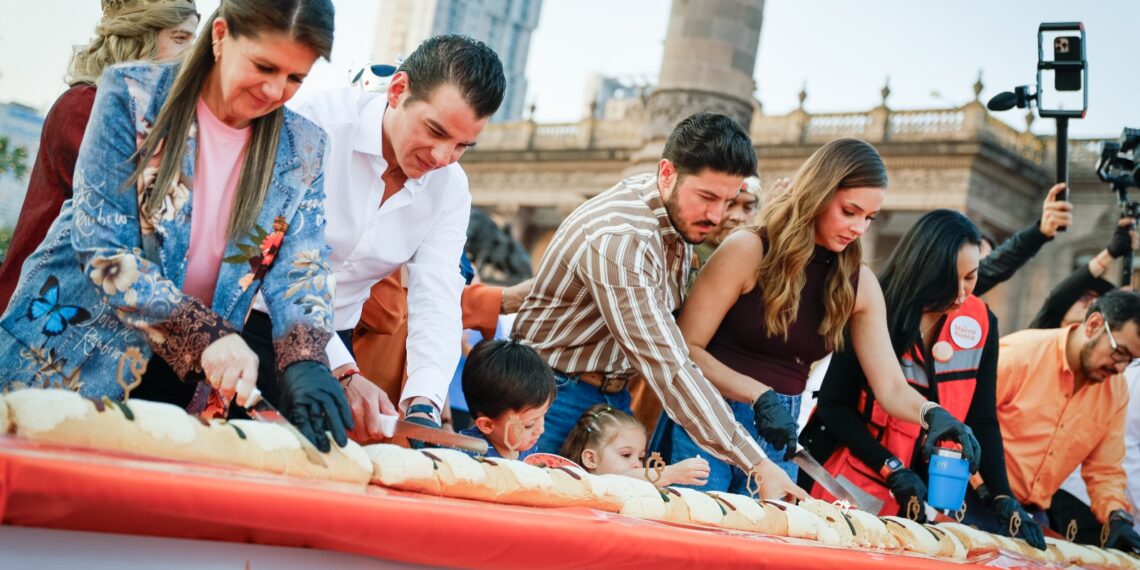 Samuel García y Mariana Rodríguez encabezan la Macro Rosca