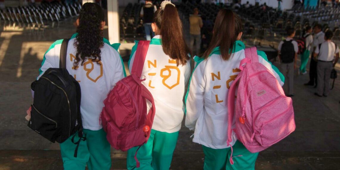 Regreso a clases: en Nuevo León se activan más de un millón de estudiantes