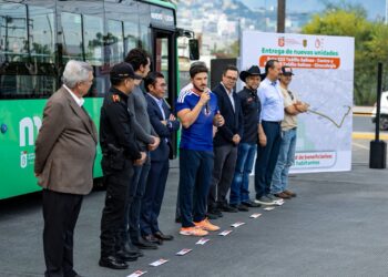 Gobernador entrega 35 nuevos camiones de la Ruta 223