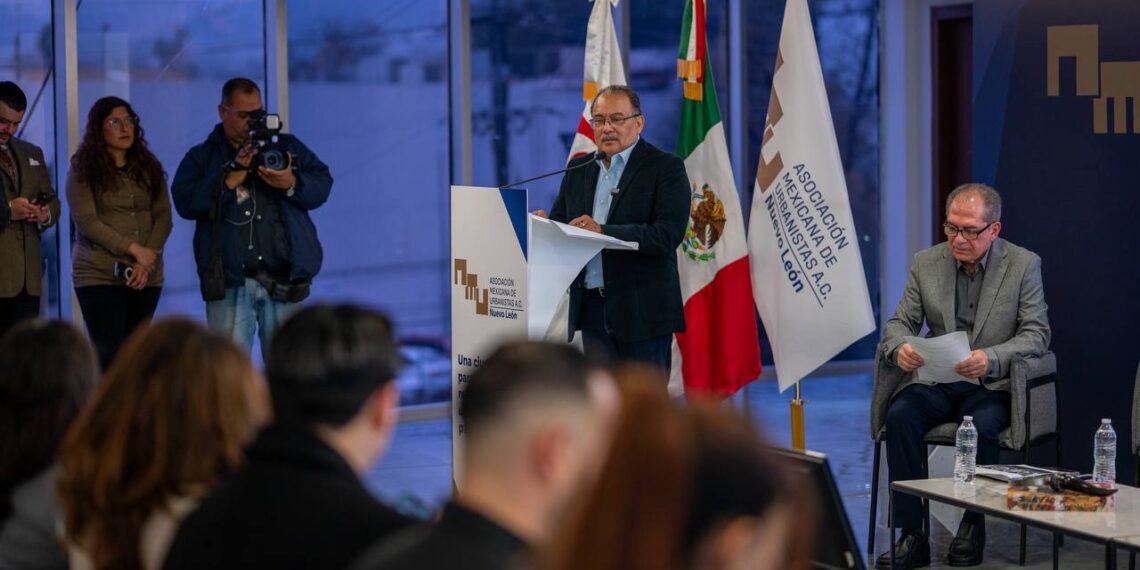 Andrés Mijes propone gobernanza metropolitana con visión de largo plazo