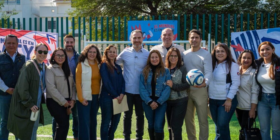 Remodelan y entregan parque en Residencial Puerta de Hierro