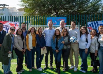 Remodelan y entregan parque en Residencial Puerta de Hierro