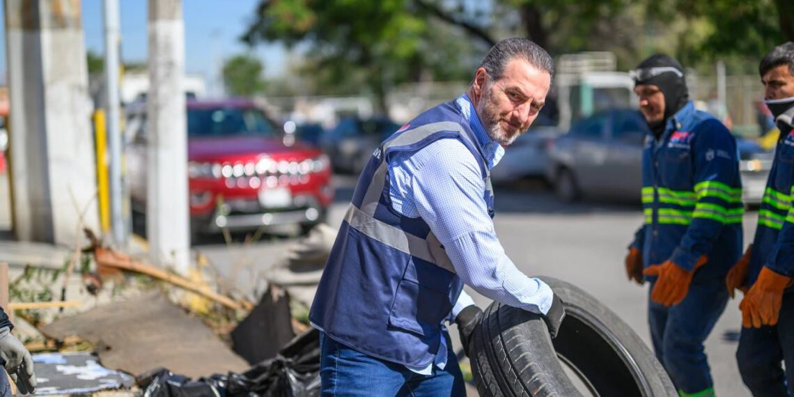 Monterrey refuerza colonia Hidalgo con operativo integral de limpieza