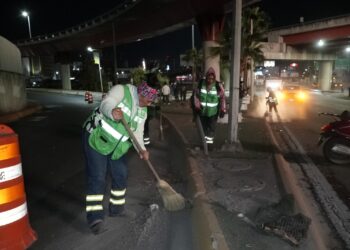 Servicios Públicos de Monterrey refuerza mantenimiento en el Complejo Vial Gonzalitos